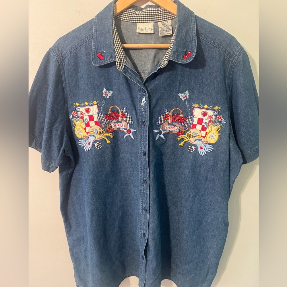 Vintage Bobbie Brooks Blue denim embroidered short sleeve Shirt size 14/16 XL